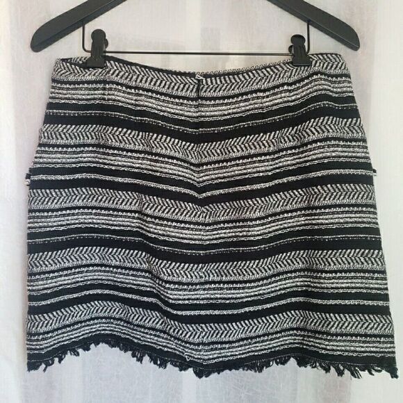 LOFT Skirt Size 8 Striped Boho Mini Western Aztec Strip Black White Cotton Blend - Picture 5 of 11